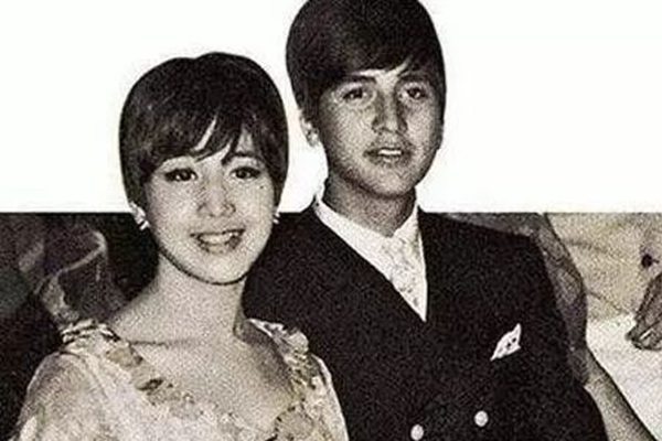 賭王大房為什么這么慘,賭王何鴻燊大房為何沒有分到家產