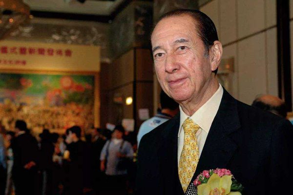 賭王大房為什么這么慘,賭王何鴻燊大房為何沒有分到家產