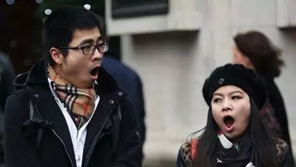 人為什么會(huì)打哈欠,老打哈欠怎么回事,打哈欠的原因