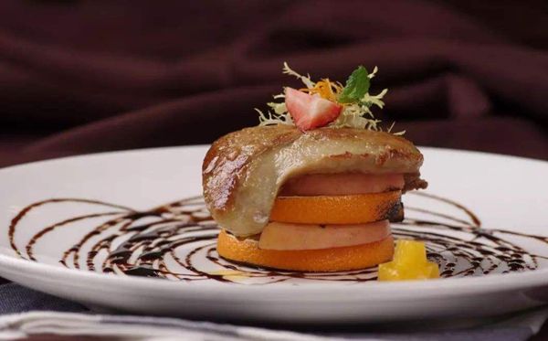 法式鵝肝為什么那么大,法國鵝肝出名的原因