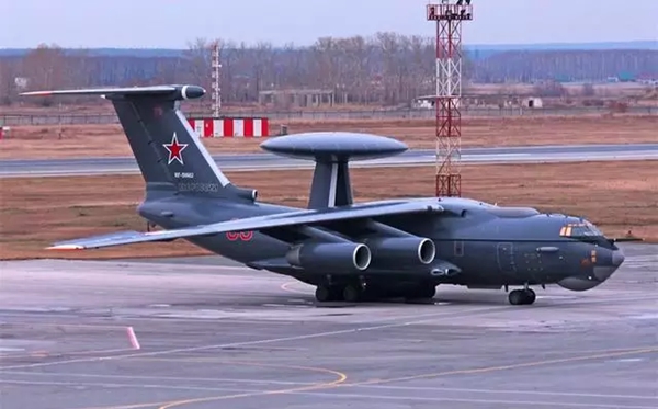 美國——E-3“望樓”預警機