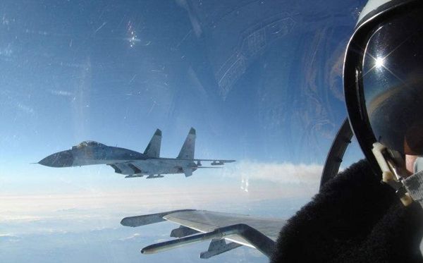 天上那么多飛機為什么不會相撞,飛機在空中不會相撞的原因